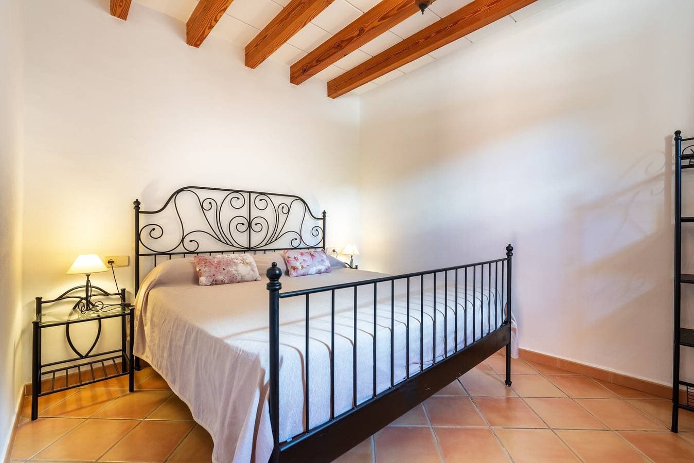 Foto 13 von 38: Ferienhaus 'Finca Son Roig' mit Bergblick, WLAN und Klimaanlage