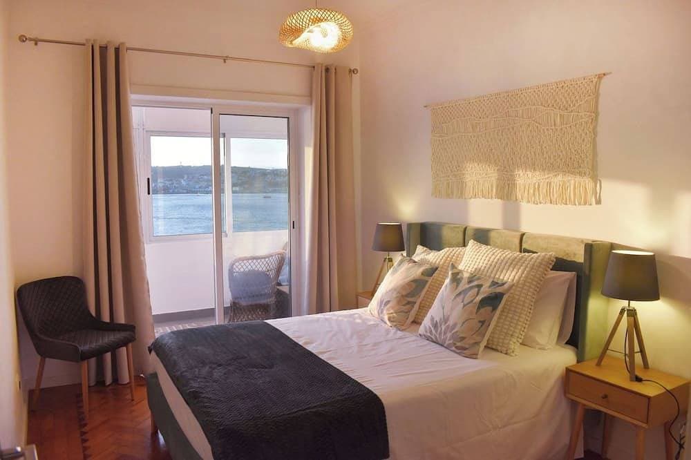 Foto 2 von 28: Flat in Cacilhas – Lisbon Stunning River Views