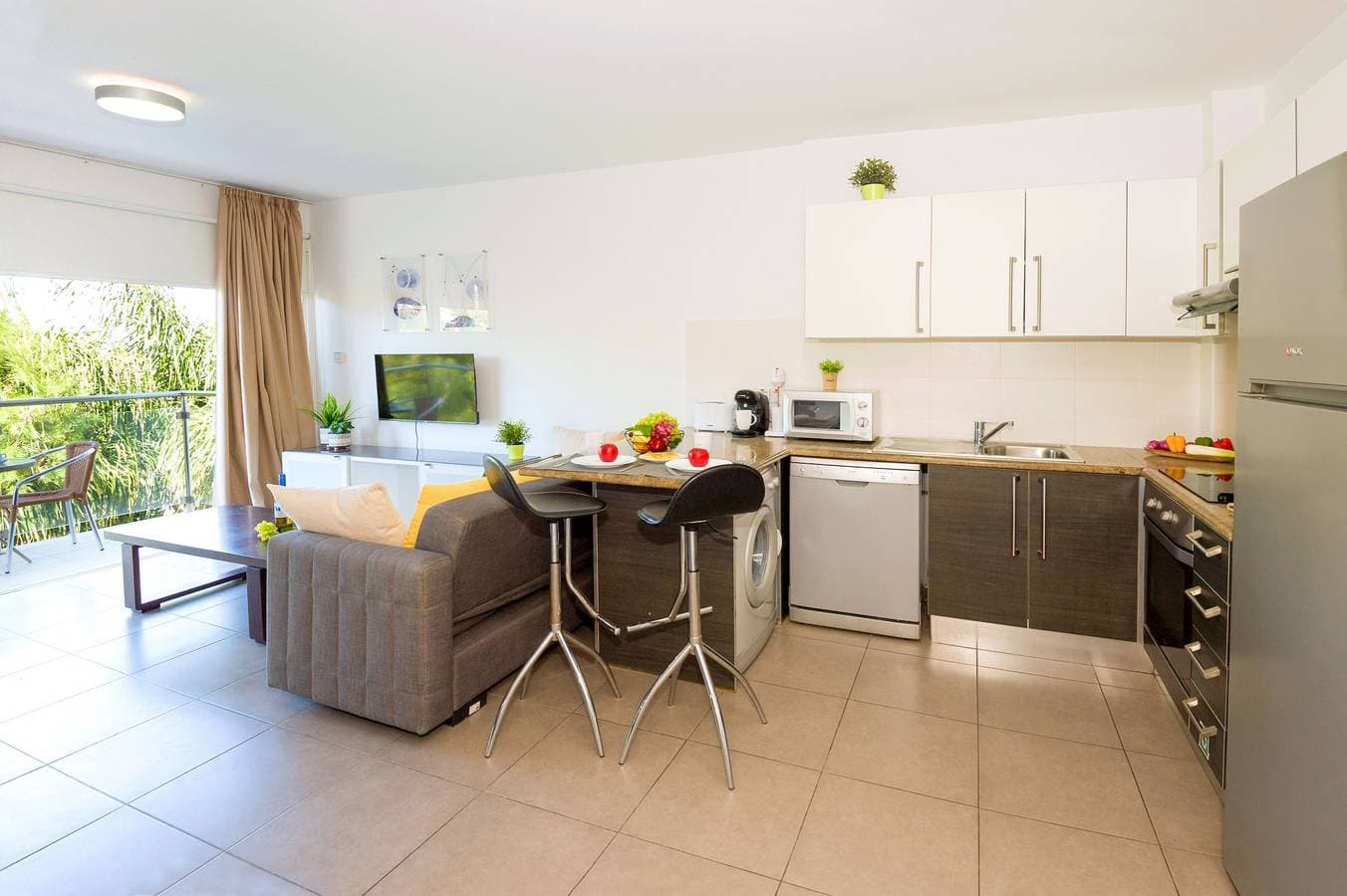 Foto 4 von 38: Ferienwohnung für 3 Personen mit Pool