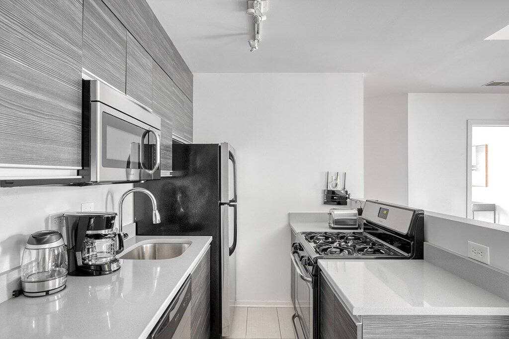 Foto 10 von 17: Upscale South Loop 1Br nr L & Grant Park, by Blueground