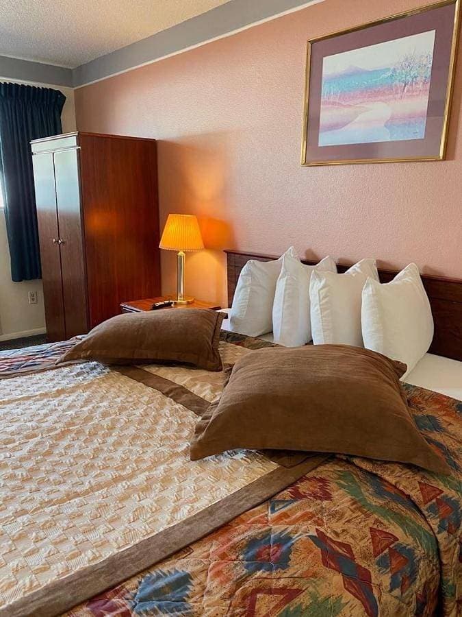 Foto 4 von 14: Queen Room with Two Queen Beds - Non-Smoking