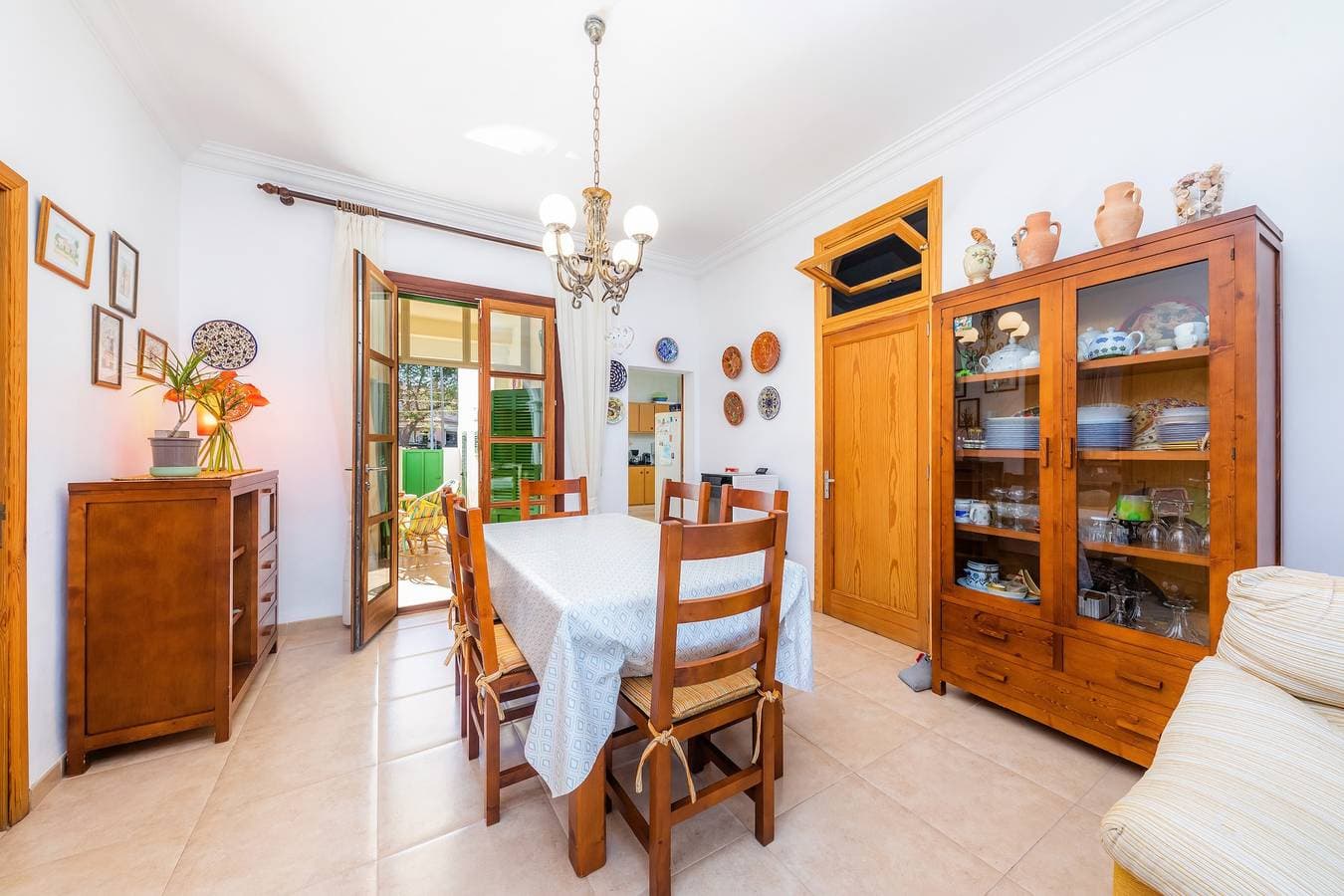 Foto 7 von 25: Ferienhaus am Strand "Sa Marina" mit Meerblick, Terrassen, Garten