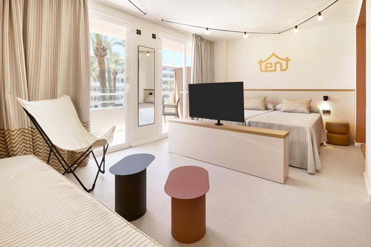 tent Calvia Beach 1