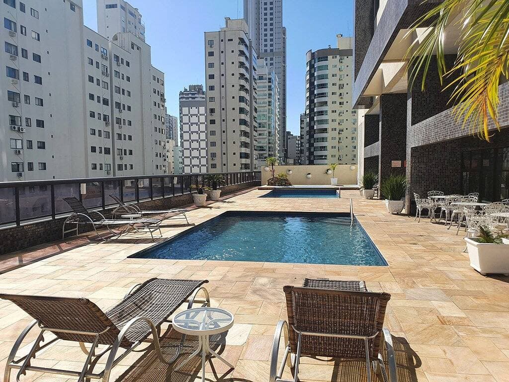 Foto 10 von 54: Costa Sul 1705, Schwimmbäder, Climatizado, Sac / Screen, WIFI, Tva, Próx Ao Mar, Centro