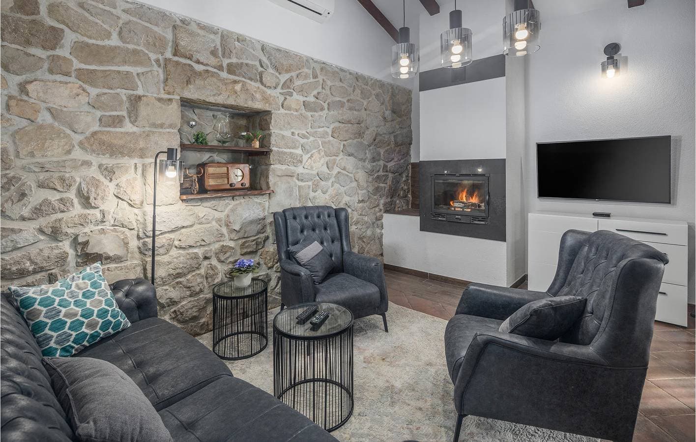 Foto 4 von 52: Charmante 200 m² große Wohnung mit Pool und Terrasse, 2,5 km vom Fluss entfernt