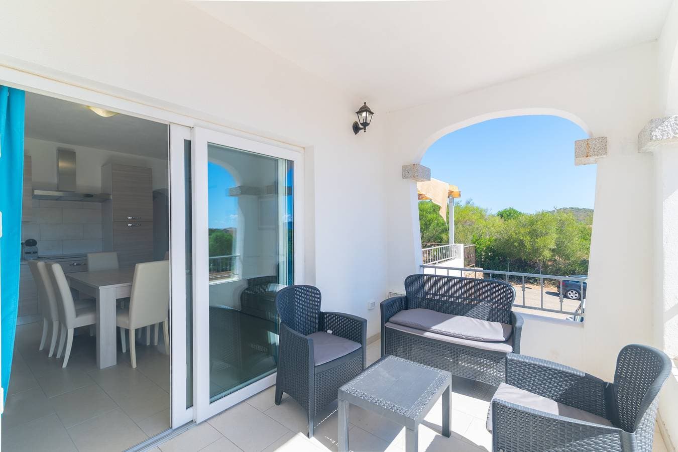 Foto 2 von 20: Ferienwohnung 'B6' mit Privatterrasse, Balkon und Klimaanlage