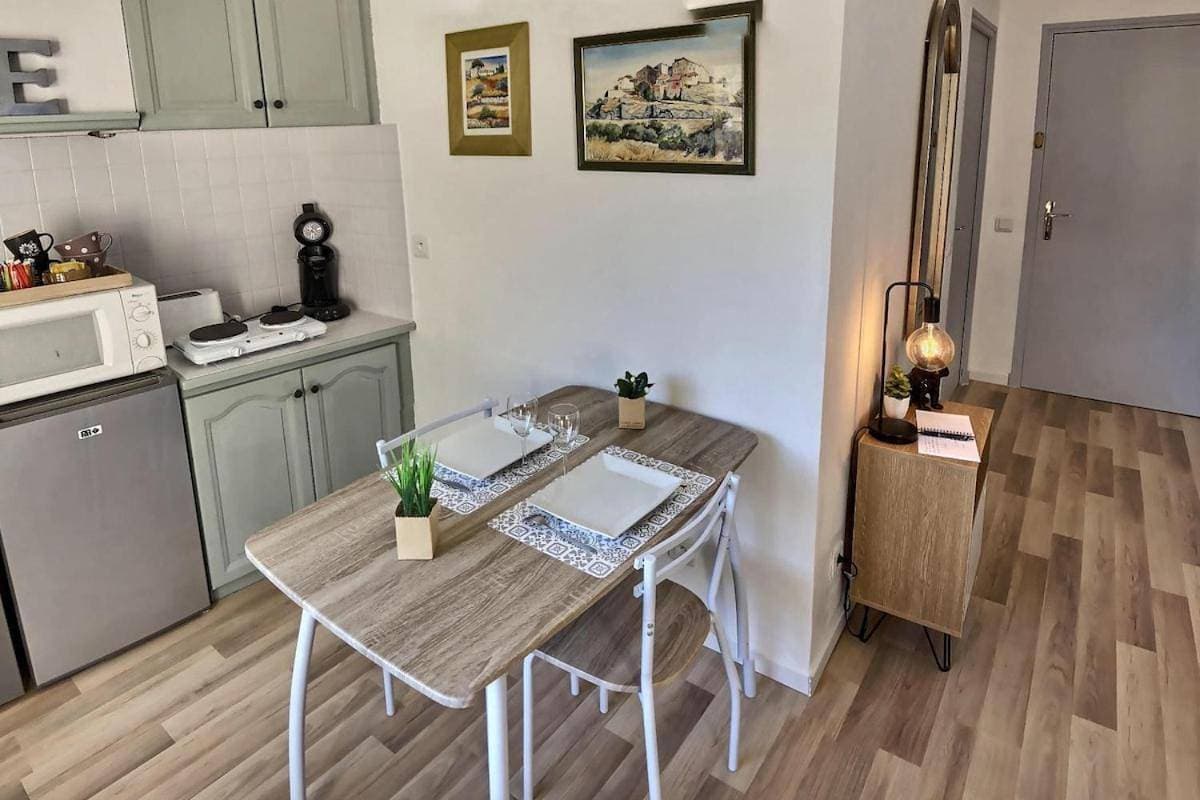 Foto 4 von 18: One-Bedroom Apartment