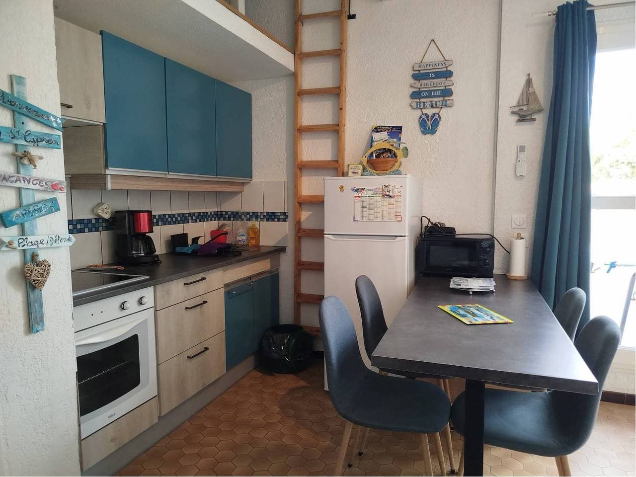 Foto 9 von 32: Ferienwohnung für 4 Personen mit Terrasse