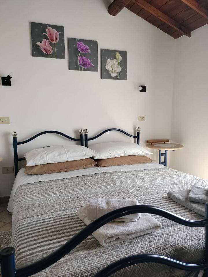 Foto 6 von 12: Double Room with Private External Bathroom