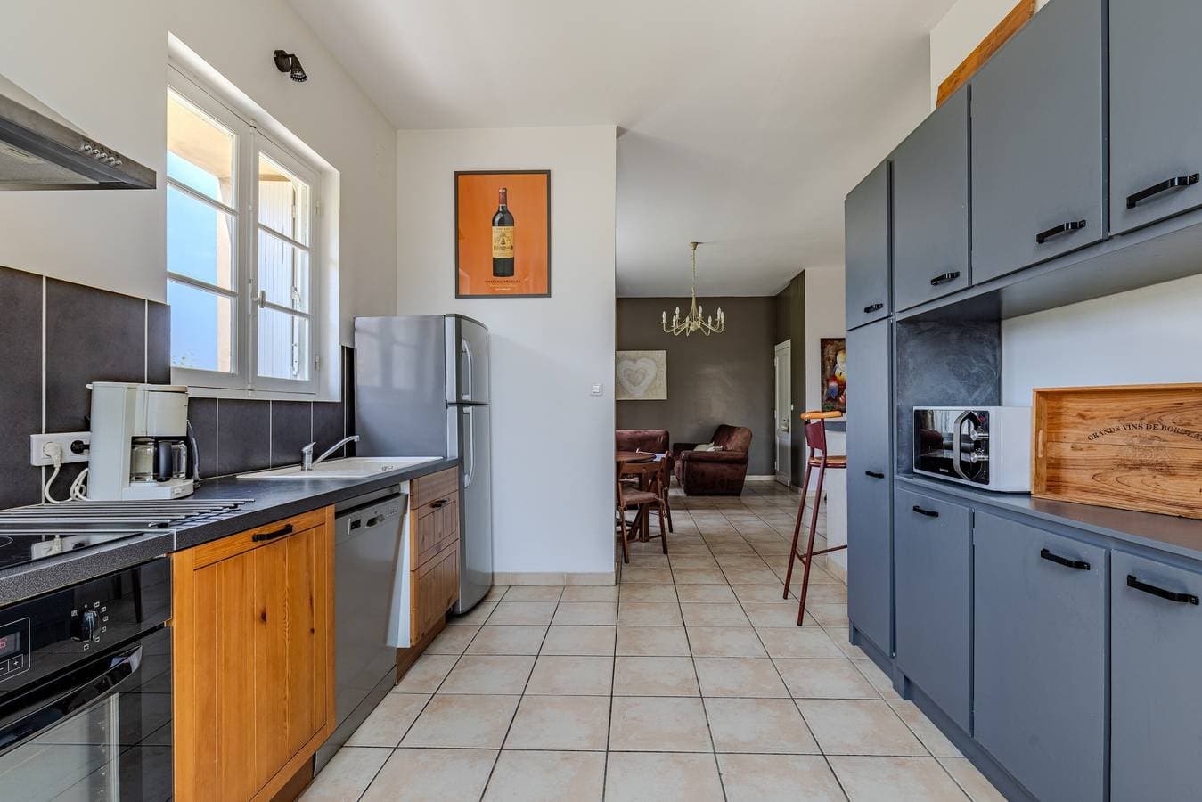 Foto 9 von 25: Ferienhaus 'Les Marronniers' mit Pool und Blick auf die Weinberge in Montagne