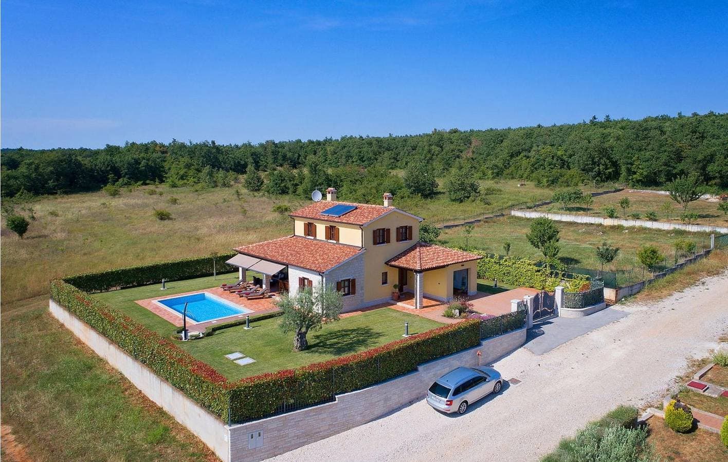 Foto 2 von 48: Reizende 2-Zimmer-Wohnung mit Pool und Terrasse in Visnjan, 500 m von den Sehenswürdigkeiten entfernt