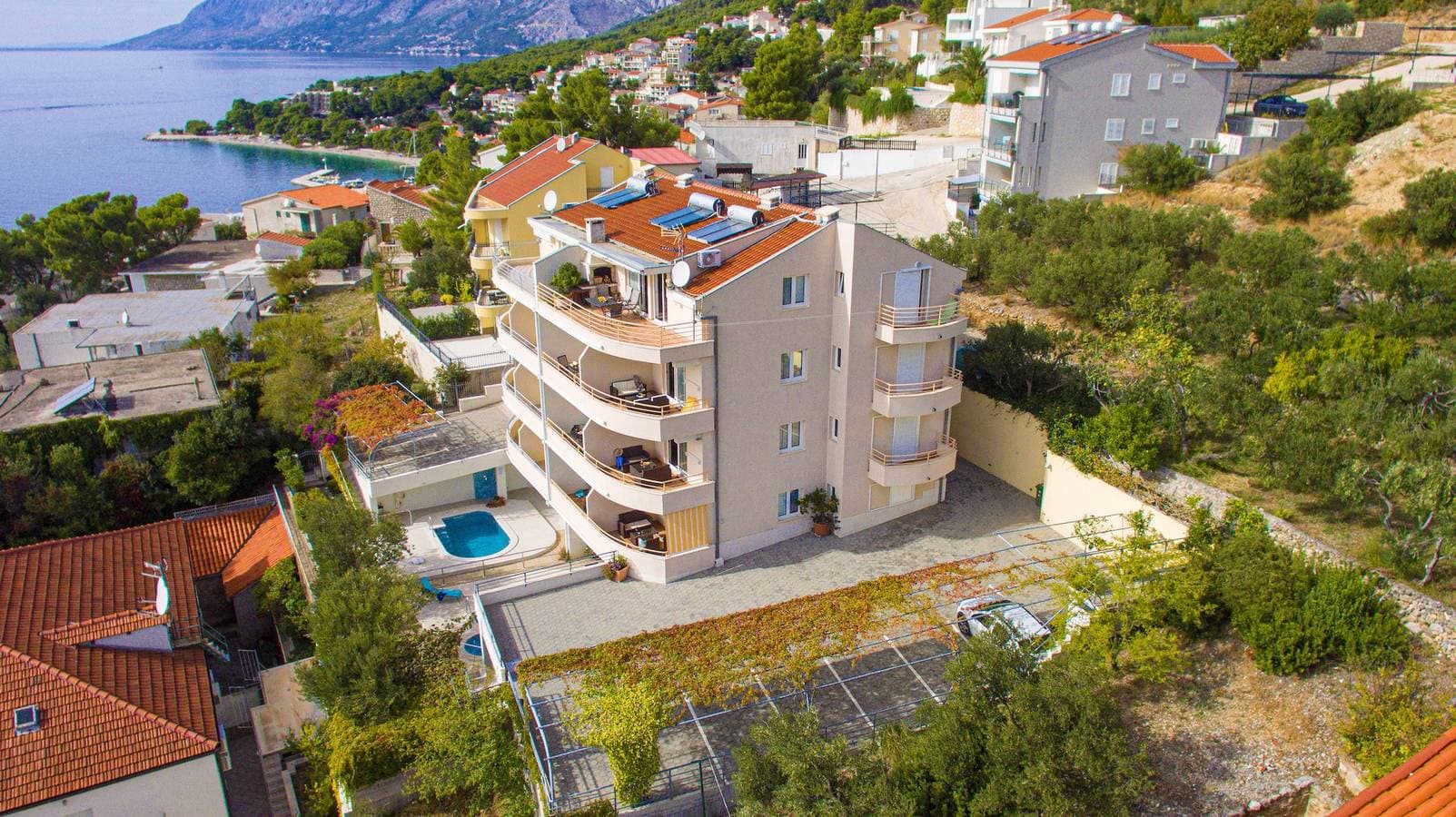Foto 2 von 22: Studio Appartement mit Terrasse und Meerblick Brela, Makarska As-20065-a