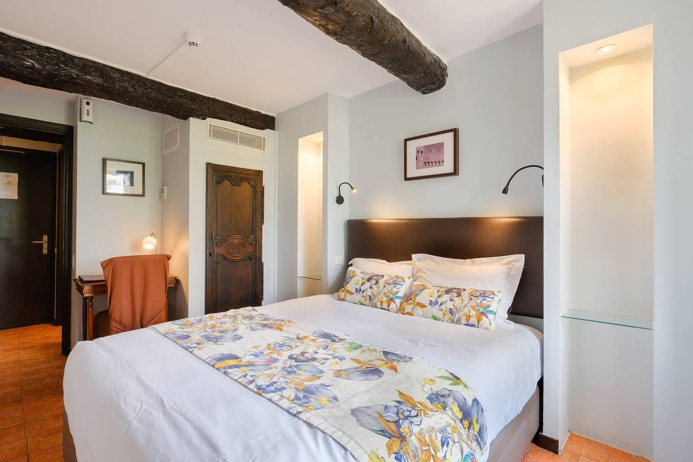 Foto 10 von 53: Zimmer „Doppelzimmer“ mit WLAN und Klimaanlage