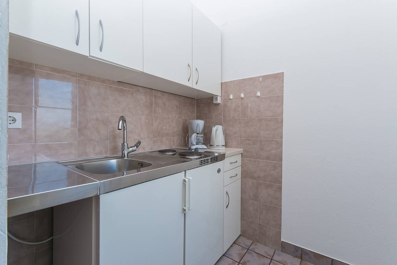 Foto 13 von 28: 2-Zimmer-Ferienwohnung mit Balkon und Meerblick Brela, Makarska A-2717-c