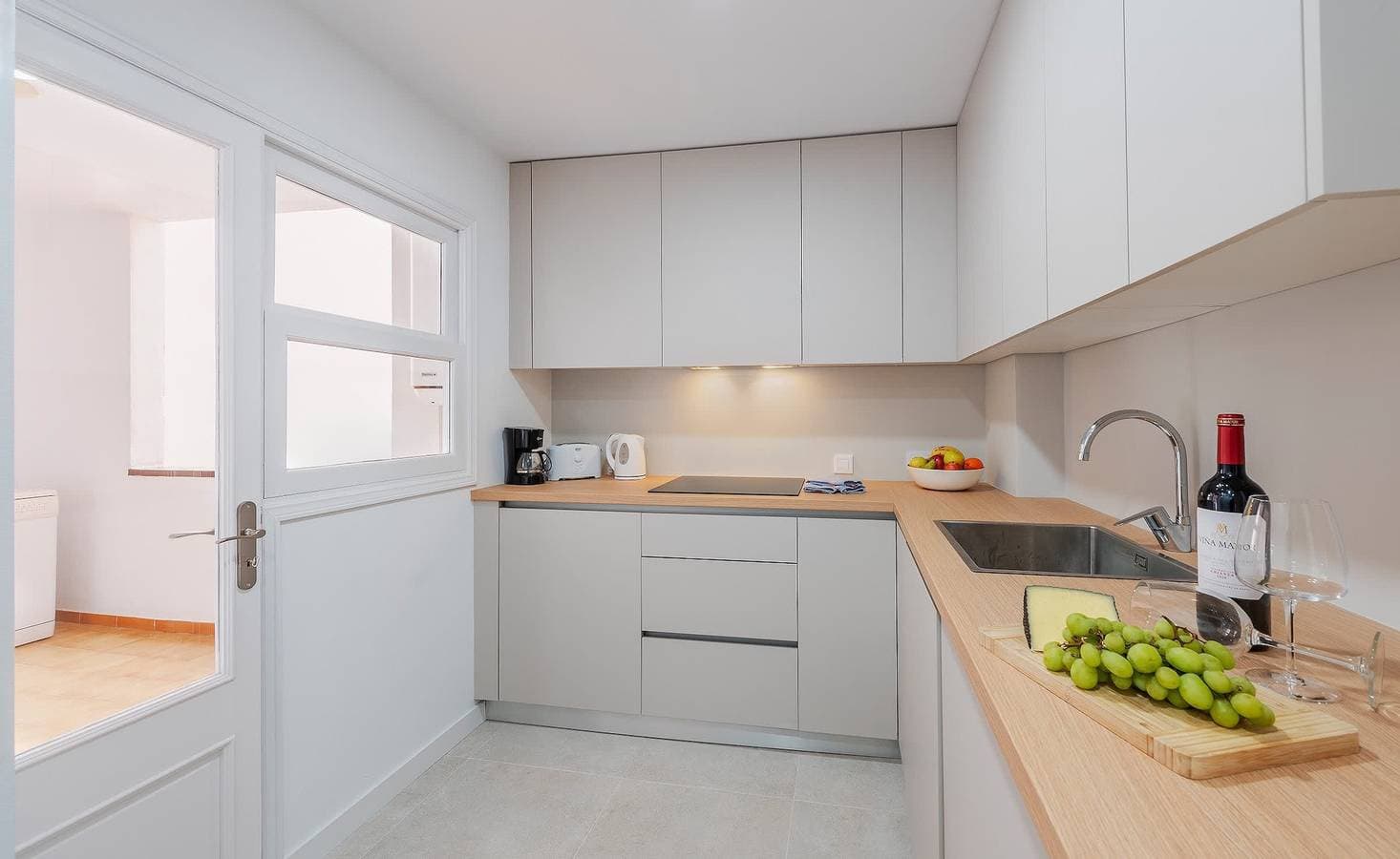 Foto 12 von 15: Ferienwohnung für 6 Personen mit Meerblick