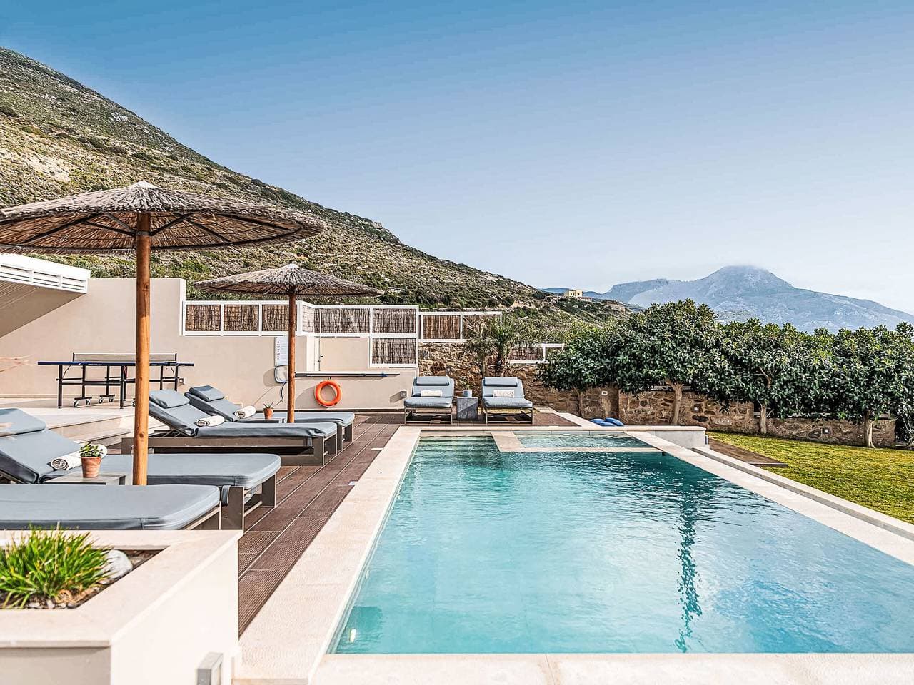 Foto 9 von 56: Villa Mare I ''Free'' Beheizter Pool, Unendlich blau
