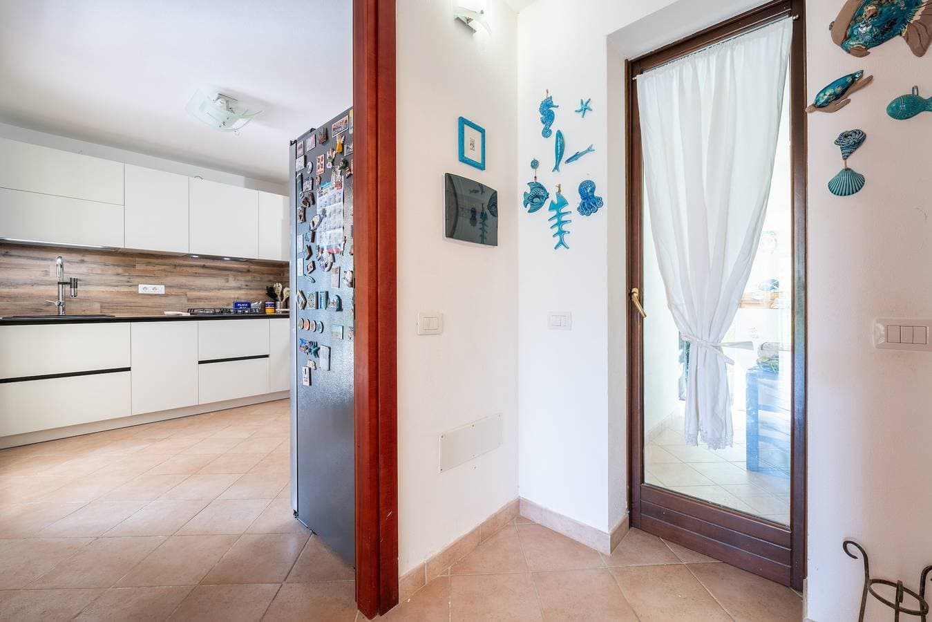 Foto 3 von 33: Ferienhaus 'L'ulivo' nur wenige Schritte vom Meer entfernt mit WLAN und Klimaanlage