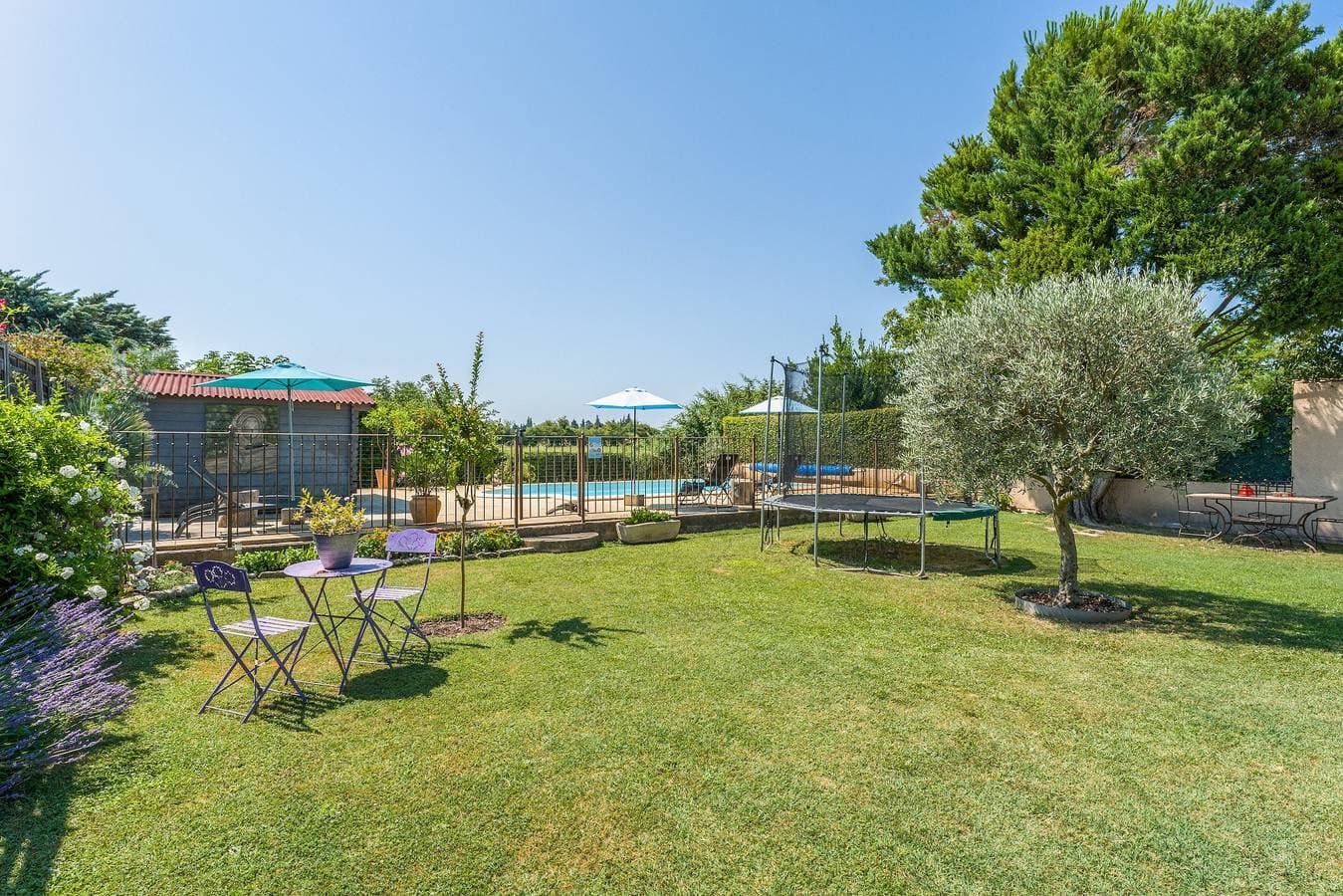 Foto 2 von 25: Bed & Breakfast 'Fleur De Garance' mit Gemeinschaftspool, privater Terrasse und WLAN