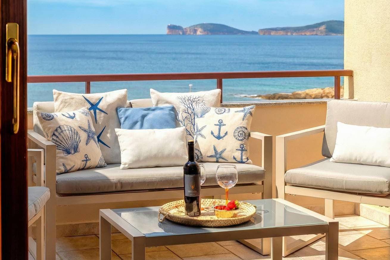 Foto 2 von 35: Vittoria Penthouse im Zentrum von Alghero mit großer Terrasse mit Blick auf das Meer, Parkplatz