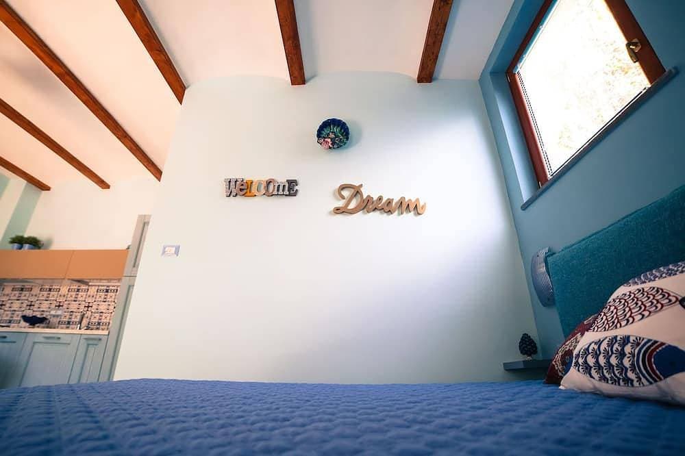 Foto 3 von 17: Luisella studio apartment: sleeping in a scenic lemon grove on the Amalfi Coast!