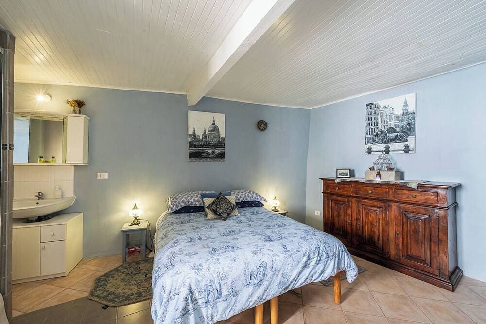 Foto 2 von 22: Elegant Bajardo Apartment with Stunning Views