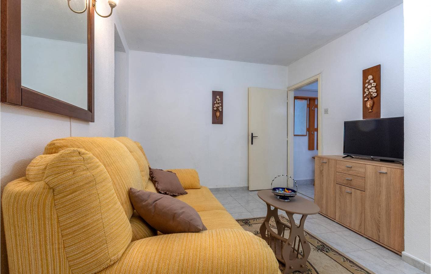 Foto 9 von 31: Gemütliche Ferienwohnung mit Terrasse, WLAN und Parkplatz in der Nähe der Küste von Sucuraj