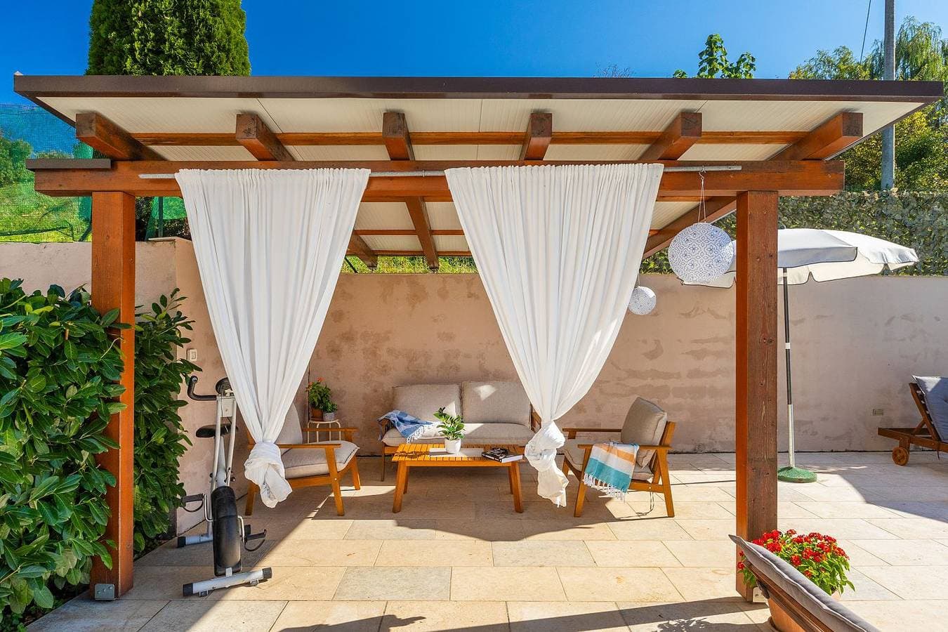 Foto 6 von 40: Traumhafte Finca mit Tischtennis, Spielplatz, Basketballplatz, Privatpool, Outdoor-Kueche