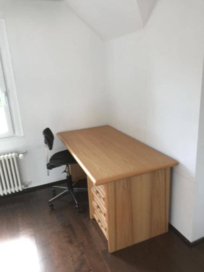 Foto 2 von 15: Three-Bedroom Apartment with Balcony