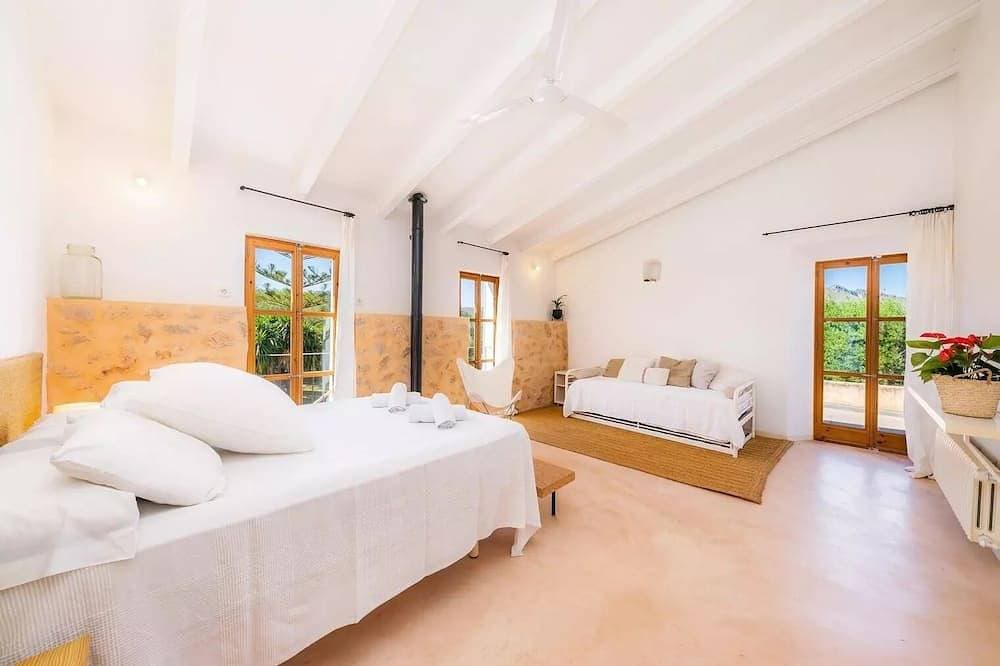 Foto 2 von 29: Ideales Familienhaus, WIFI, privater Pool, wenige Kilometer vom Strand entfernt