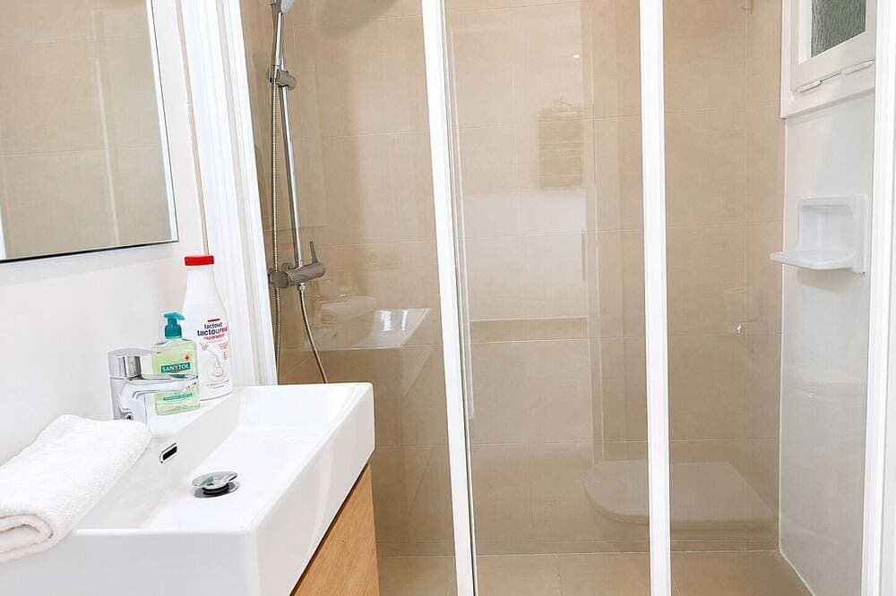 Foto 6 von 17: Apartment with terrace, swimming pool and private parking on the Costa Brava
