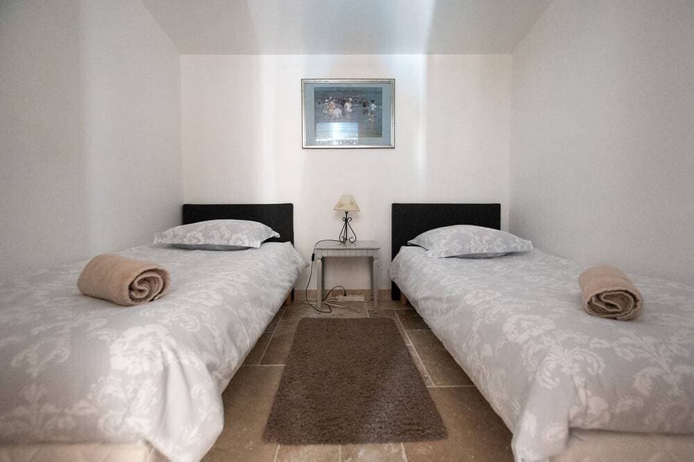 Foto 9 von 30: Family house and cottage in Opio. Sleeps 8, walking distance from Valbonne