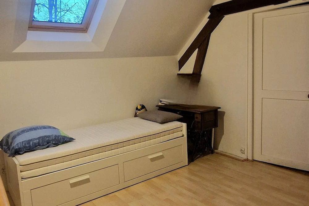 Foto 2 von 30: Charming house with park between the Seine and the Fontainebleau Forest, 30 minutes from Paris