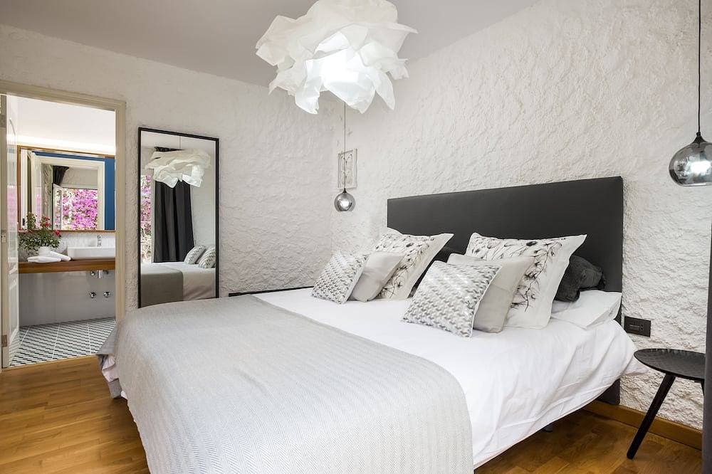 Foto 2 von 30: Sehr Küste \"Villa Romántica\"-Privater Pool, 4 Schlafzimmer, Grill, Meer View
