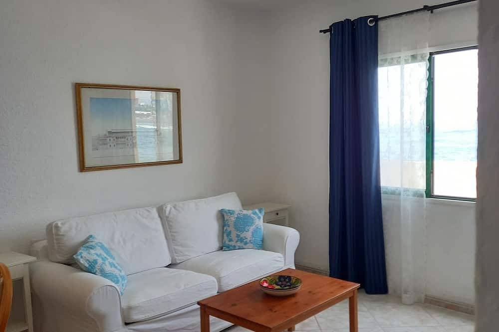 Foto 4 von 11: Mar Apartment is a 1-bedroom apartment in Puerto de la Cruz, ocean front view.