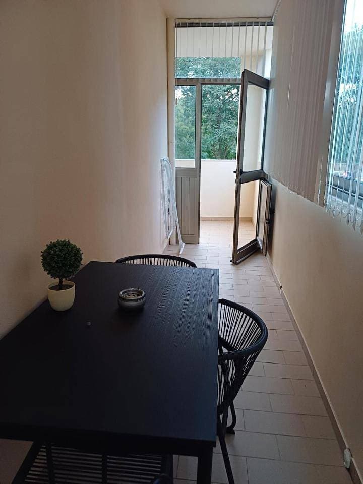 Foto 11 von 72: Three-Bedroom Apartment with Balcony
