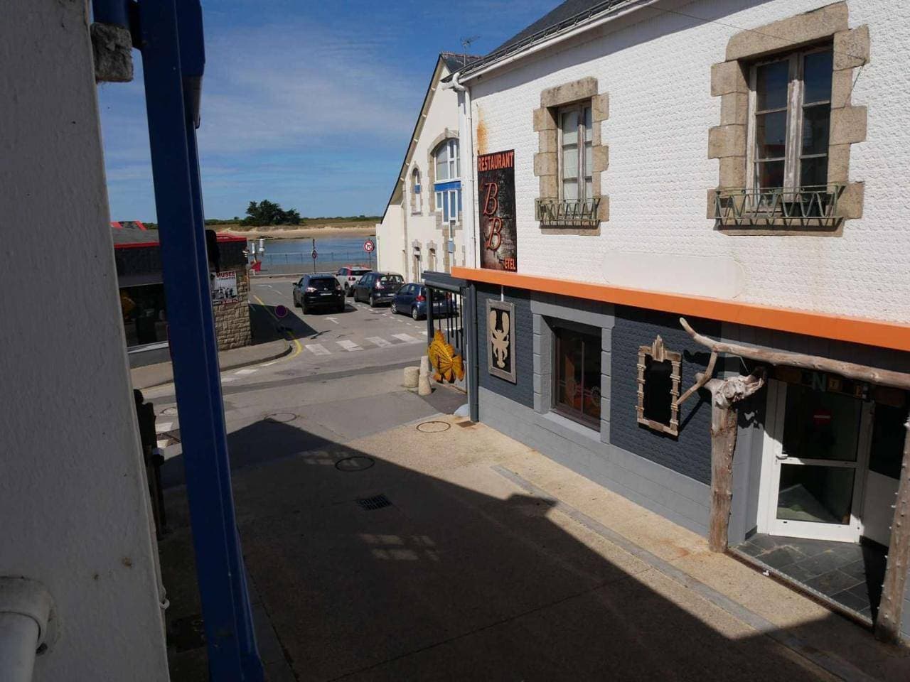 Foto 13 von 18: Maison de ville rénovée à Étel, 3 pièces, 60m², proche port, commerces et plage - Fr-1-479-115
