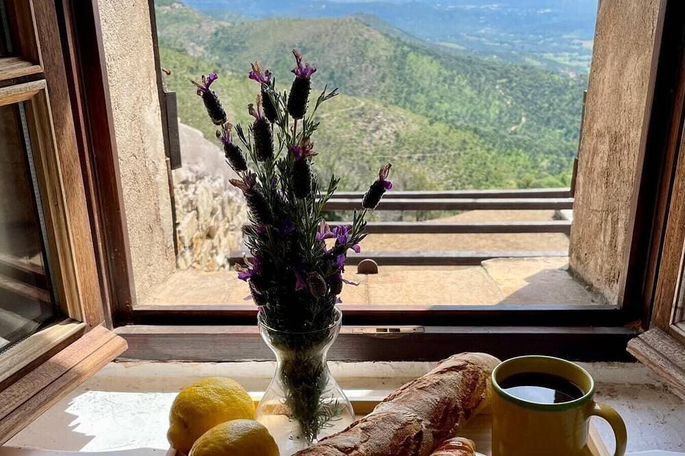 Foto 6 von 13: 3 bedroom house with pool and stunning views over the Gulf of St Tropez, Var