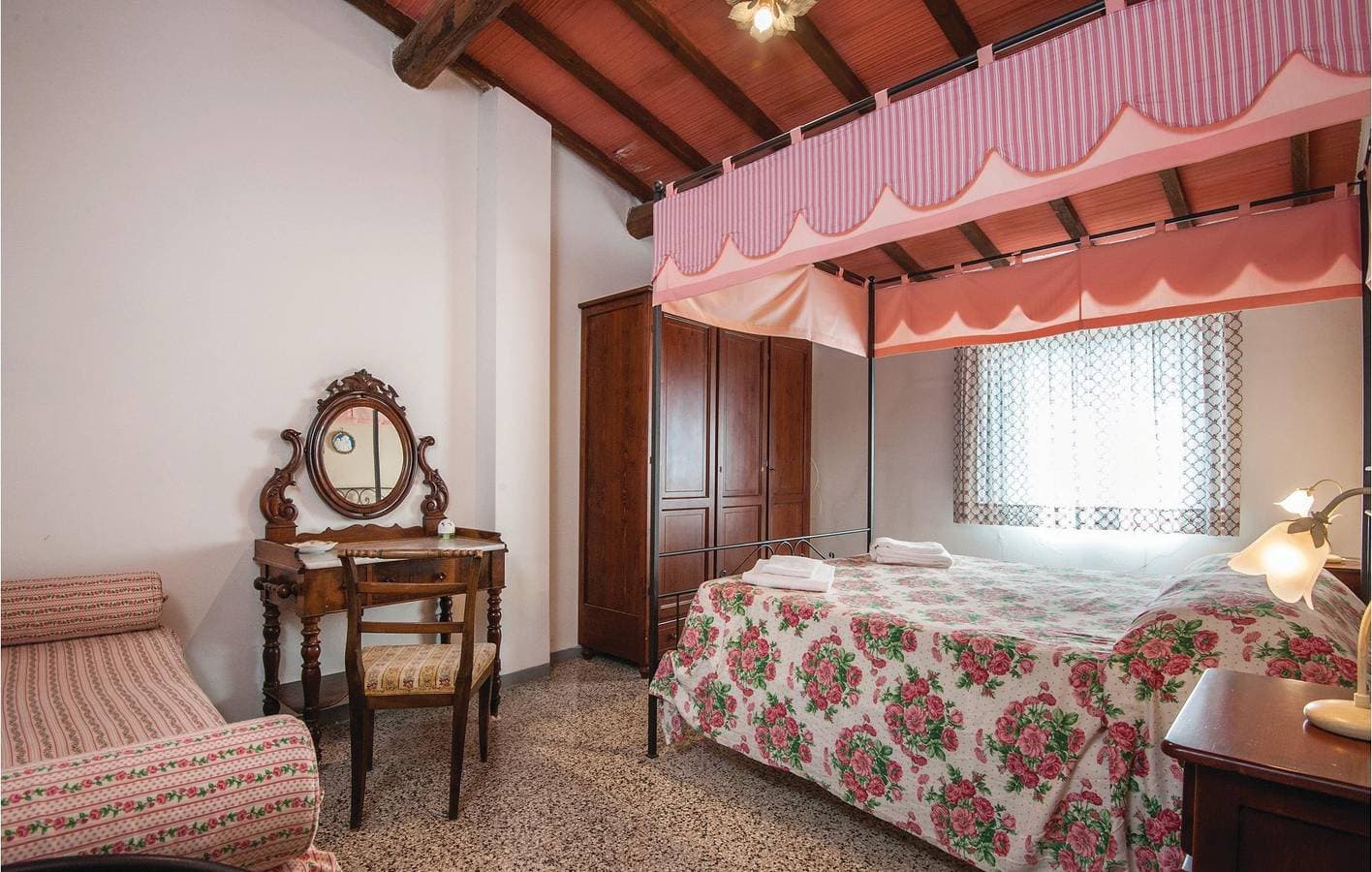 Foto 5 von 14: Appartement am Pool, Parkplatz, WiFi - 600m zum Fluss