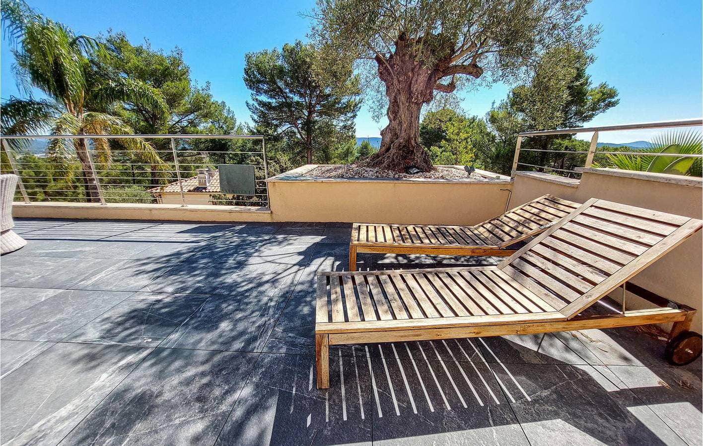 Foto 11 von 41: Poolside Getaway mit Parkplatz & WiFi