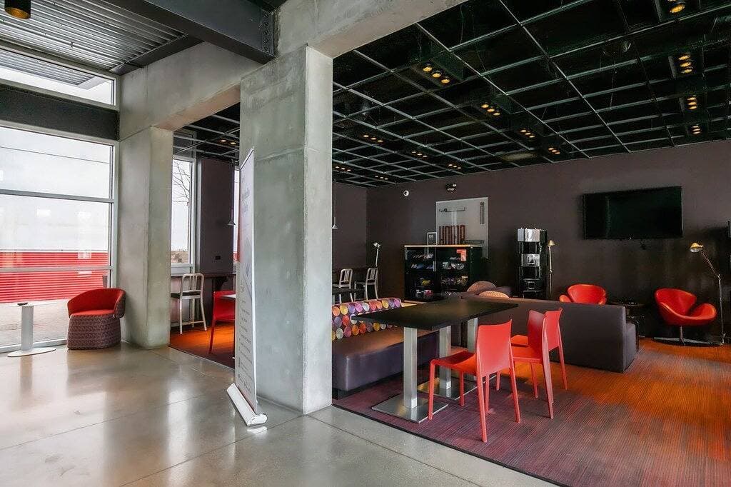 Foto 4 von 22: Hip Lincoln Park Studio w/ W/D & Lounge, 2 blocks from L, by Blueground