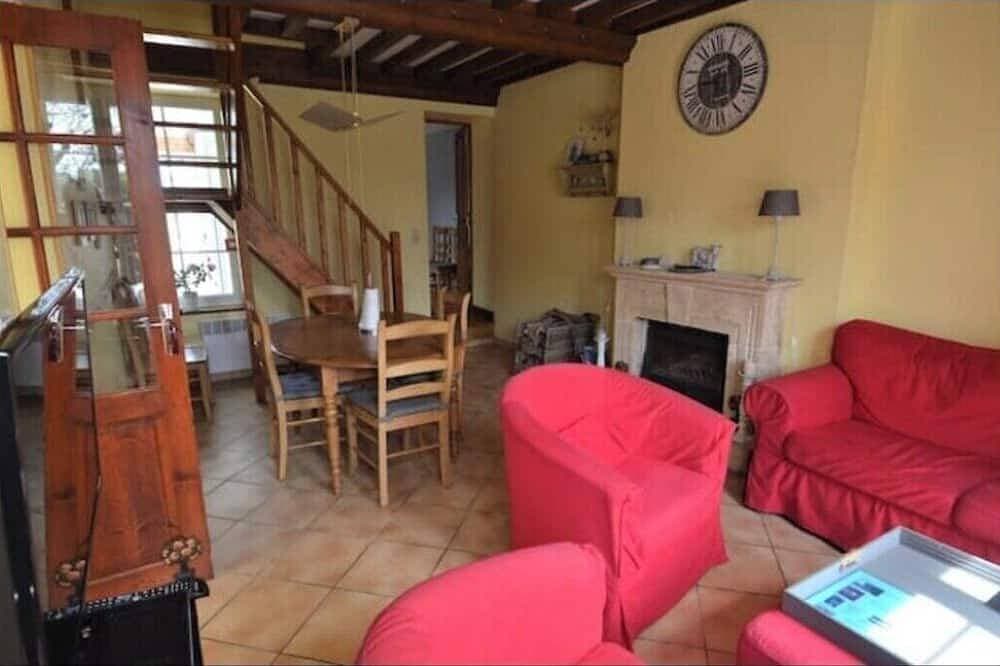 Charming, quiet house 1