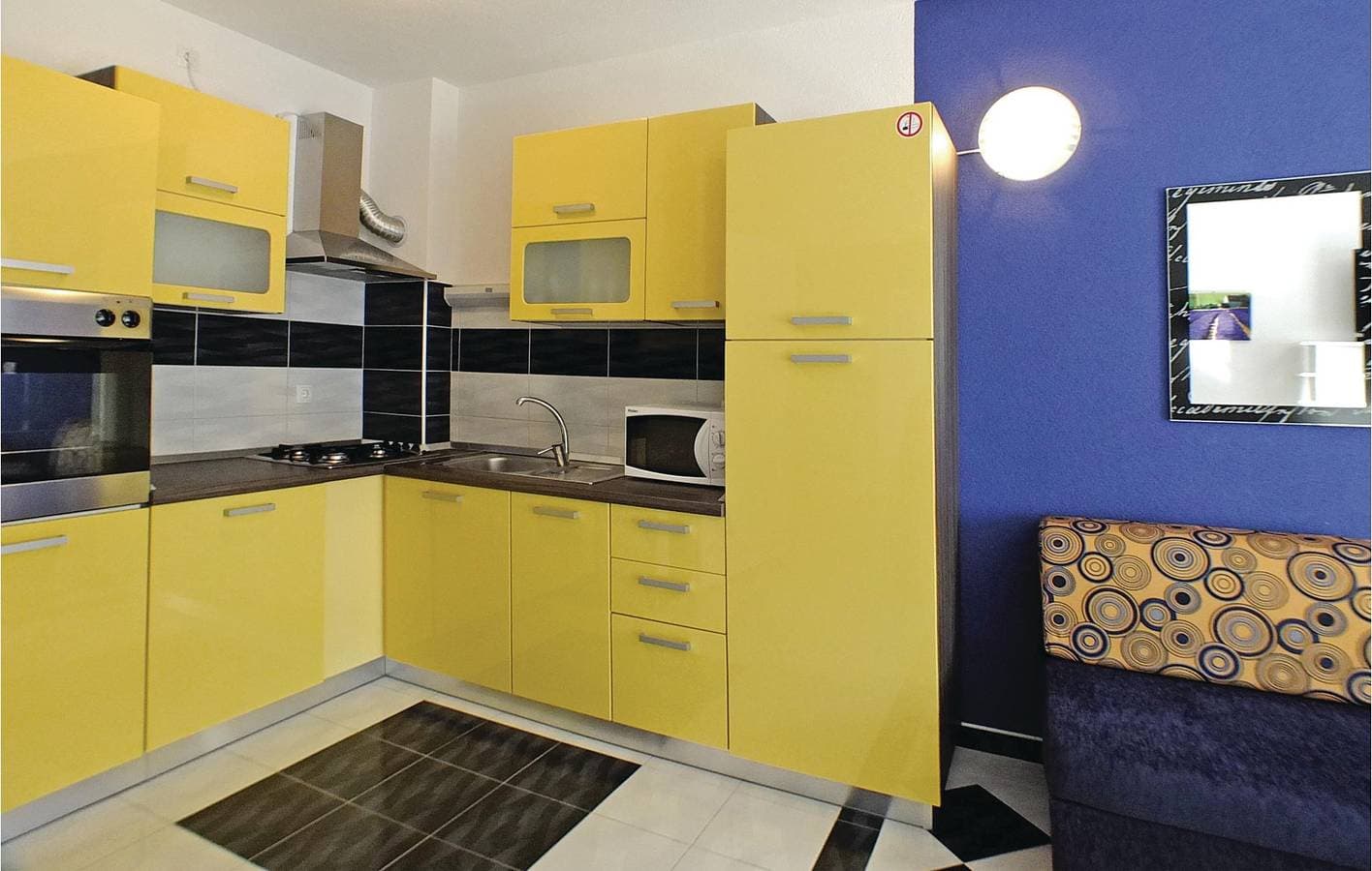 Foto 5 von 16: Gemütliche Ferienwohnung mit WLAN und Terrasse, 800 m von der Küste in Makarska entfernt