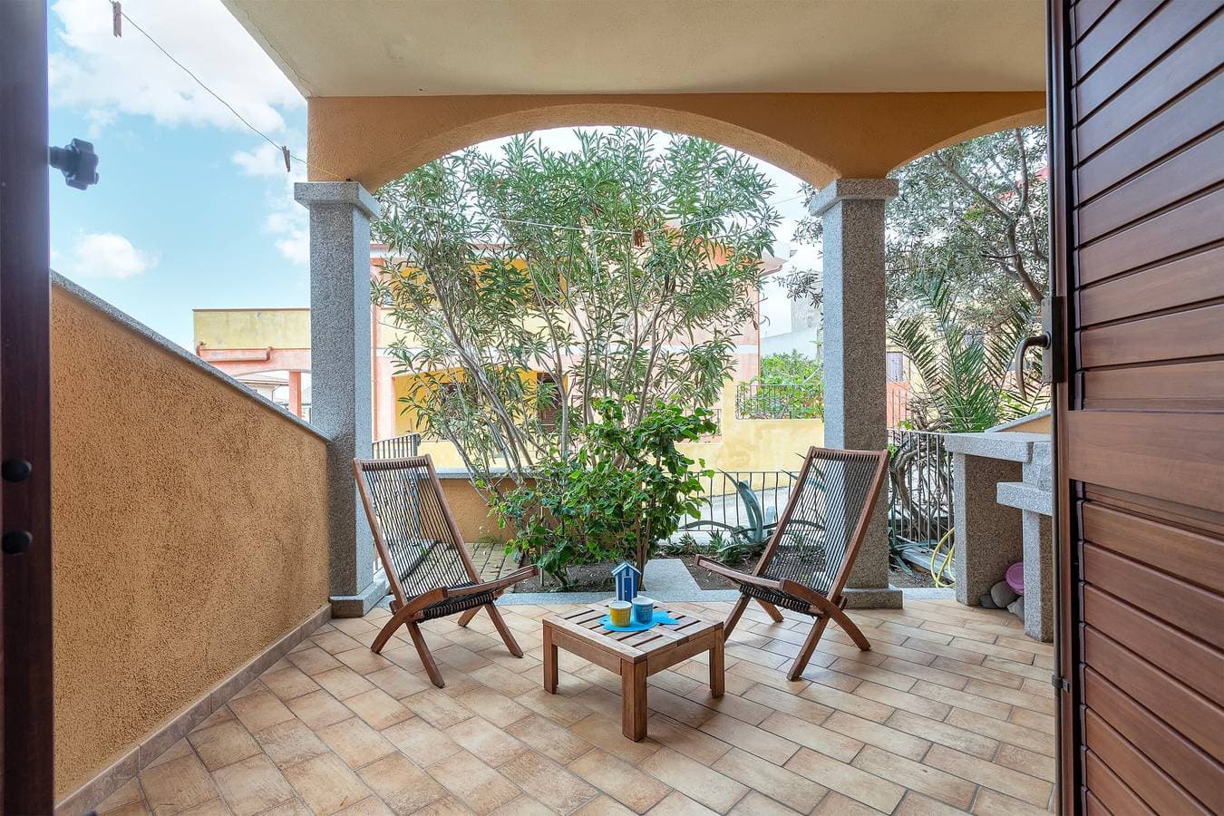 Foto 12 von 23: Ferienwohnung 'L'Elicriso - Profumi Di Sardegna' mit Meerblick, privater Terrasse und Klimaanlage