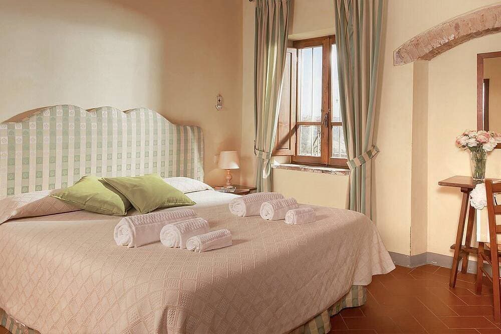 Foto 2 von 17: Casa Ramisia I: A characteristic and welcoming apartment that is part of an ancient country house surrounded by a wonderful park, with Free Wi-Fi.
