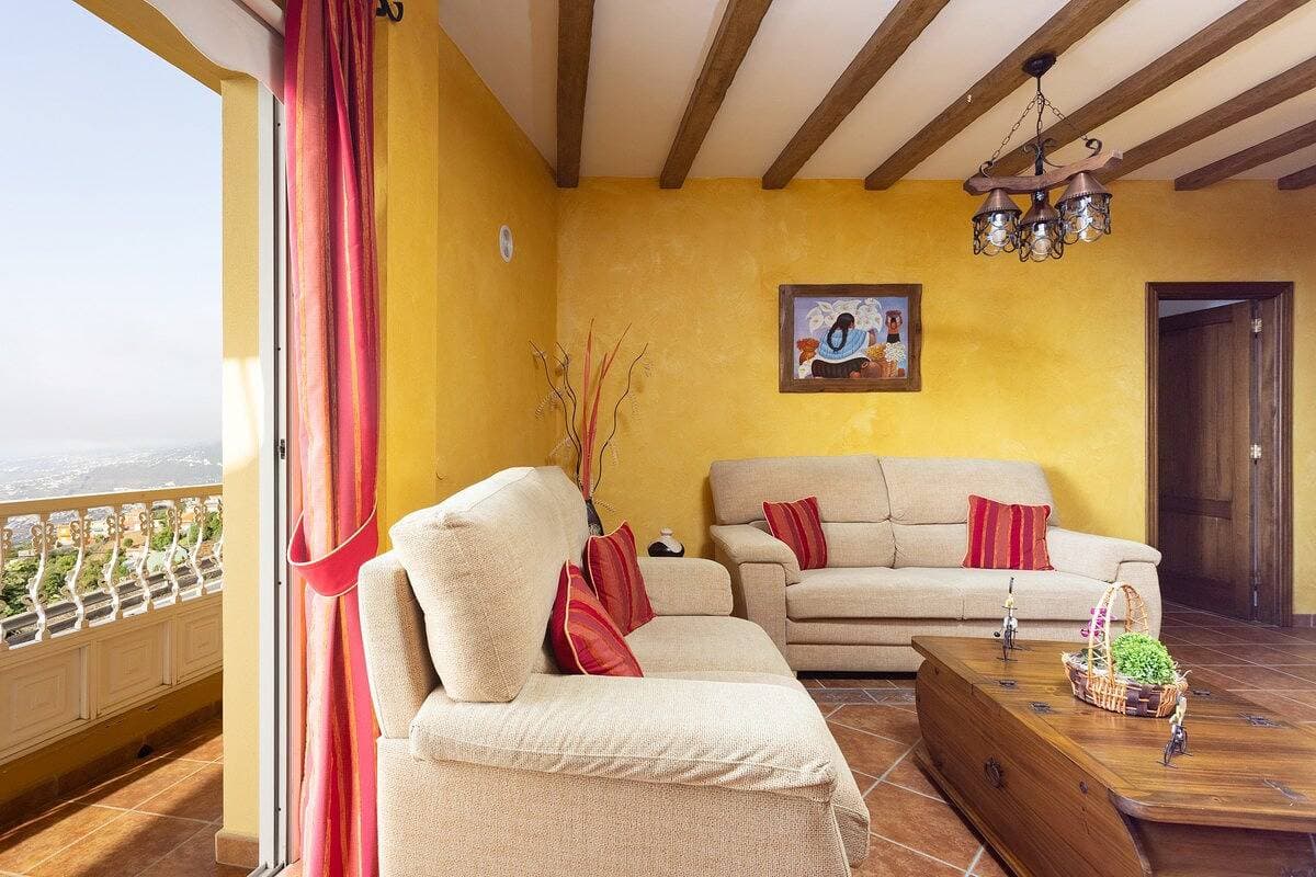 Foto 4 von 23: Ferienwohnung für 6 Personen mit Terrasse