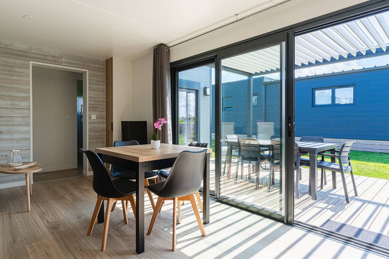 Foto 8 von 12: Ferienhaus für 6 Personen mit Terrasse