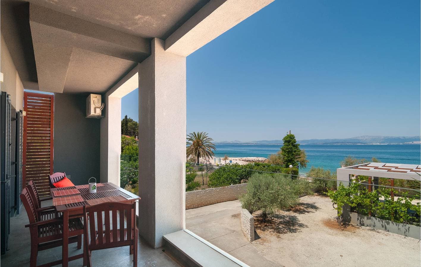 Foto 3 von 13: Gemütliche 1-Zimmer-Wohnung mit Terrasse, 400 m zum Strand und kostenlosen Parkplätzen