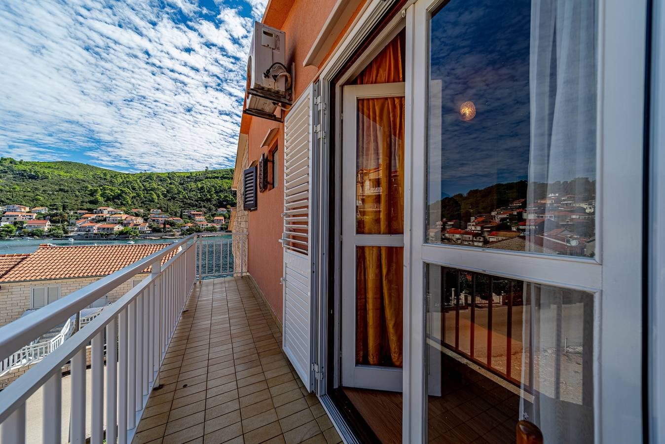 Foto 11 von 26: Ferienwohnung für 3 Personen mit Balkon