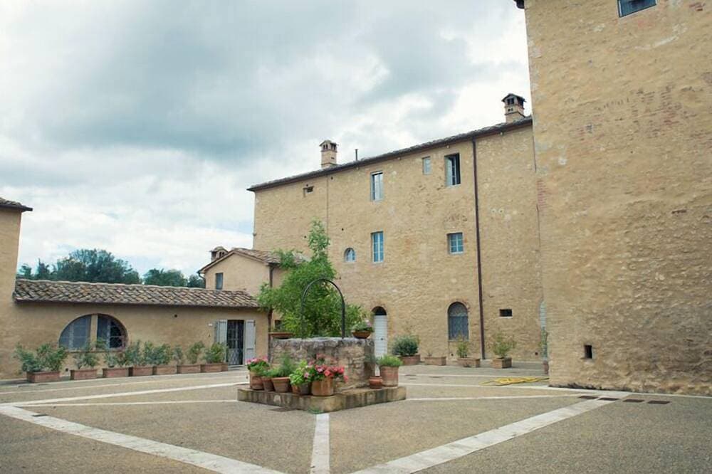 Foto 12 von 24: Die Senesina, Monteriggioni, Siena. Im besten Landschaft der Toskana!