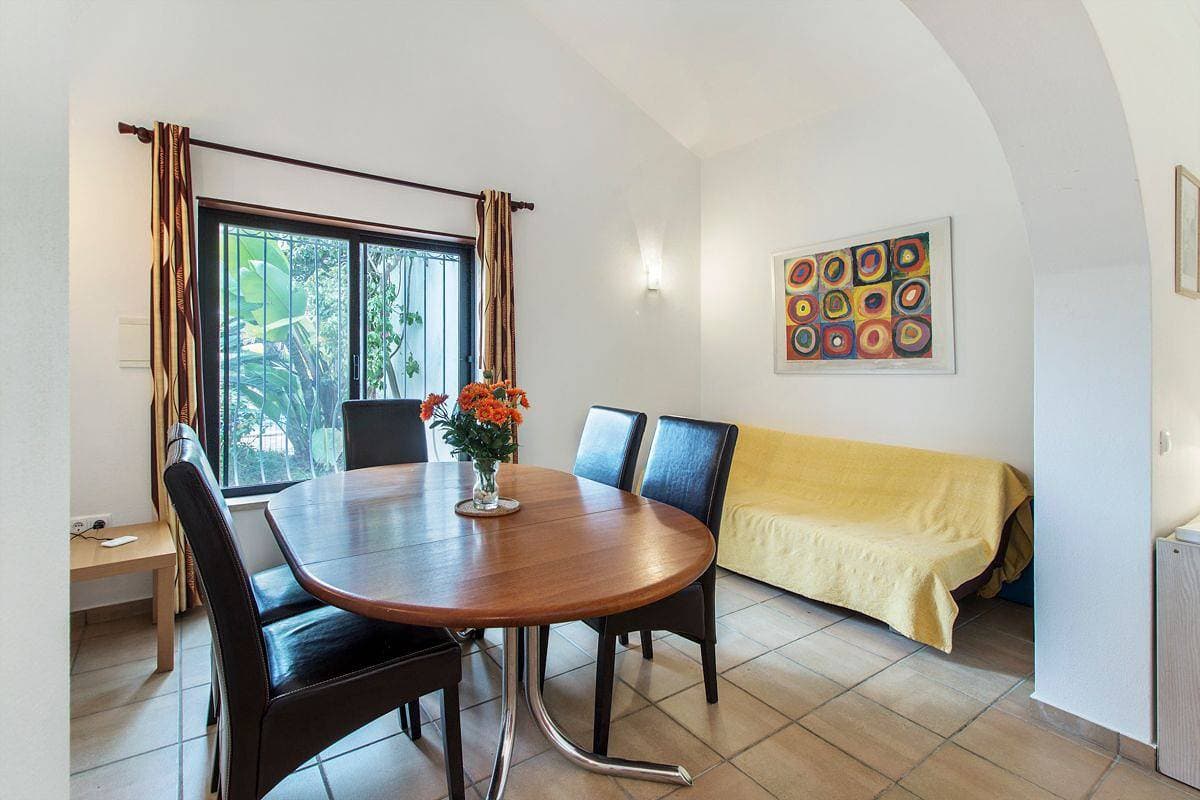 Foto 4 von 25: Villa für 4 Personen mit Terrasse